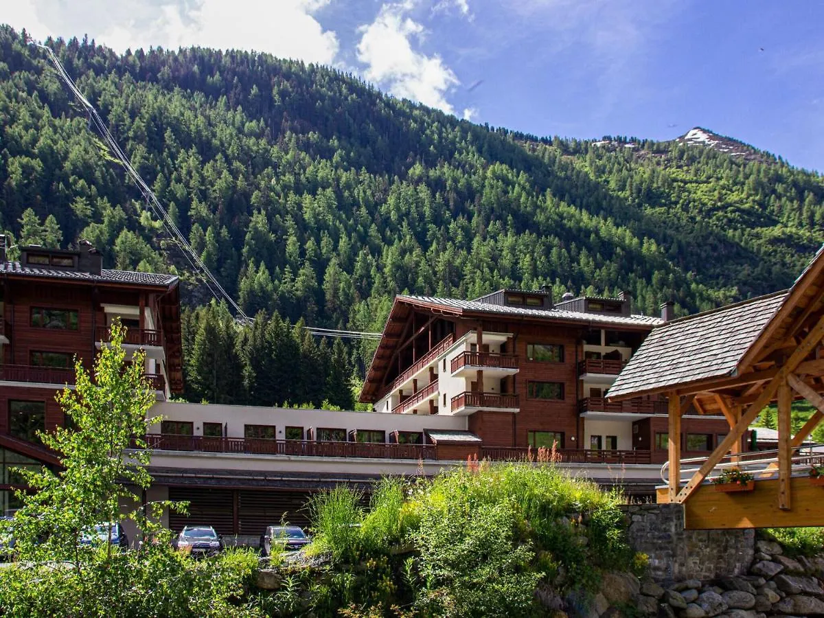 Modern Apartment In The Authentic Savoyard Mountain Village Vallorcine France
